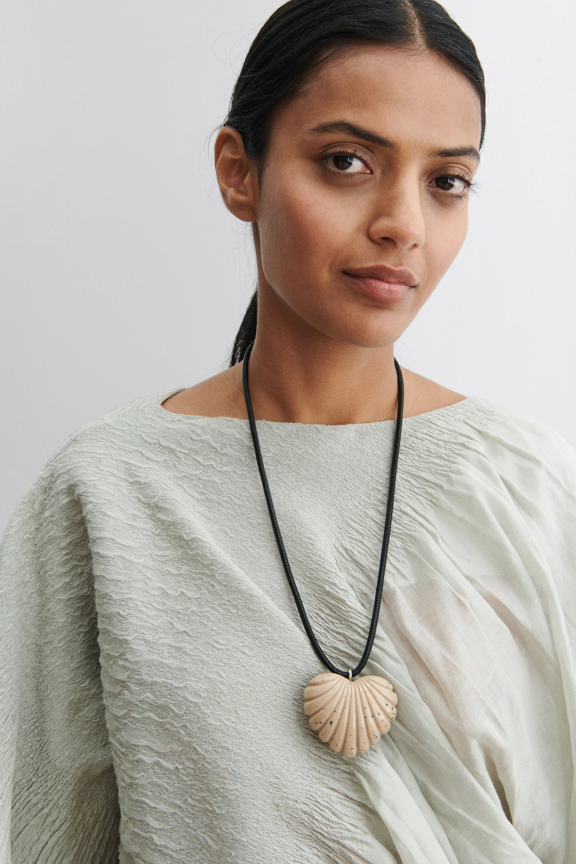 Findon Necklace - Image 2